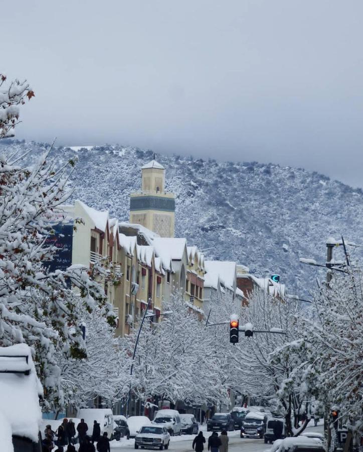 Issli Appartment Climatise Hiver Et Ete Azrou Buitenkant foto