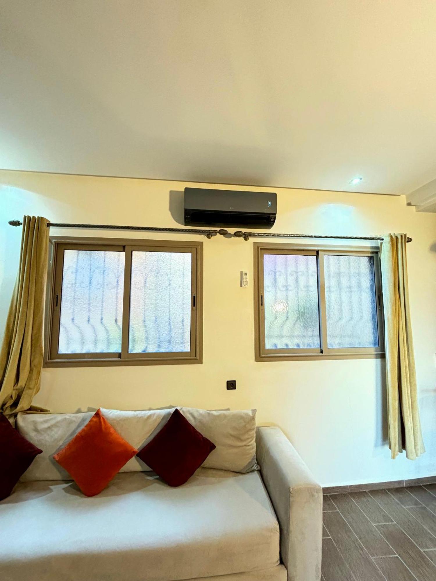Issli Appartment Climatise Hiver Et Ete Azrou Buitenkant foto
